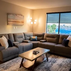 Smart & Luxurious ~ Mins To ~ Queen Beds Apartment Anaheim