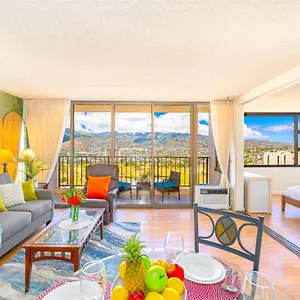 Fabulous Mountain View With Free Parking! Apartment